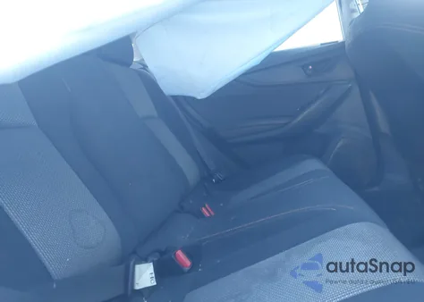 2018 Subaru Crosstrek 2.0I Premium из США, поврежденный, VIN JF2GTADC7J8277863